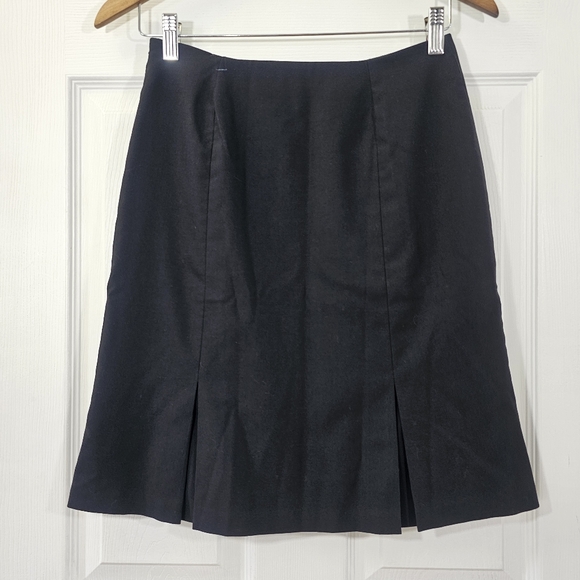 H&M Black Kick Pleat Skirt Size 4 - Picture 3 of 12